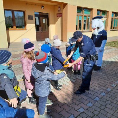 Spotkanie z policjantem w przedszkolu 2022